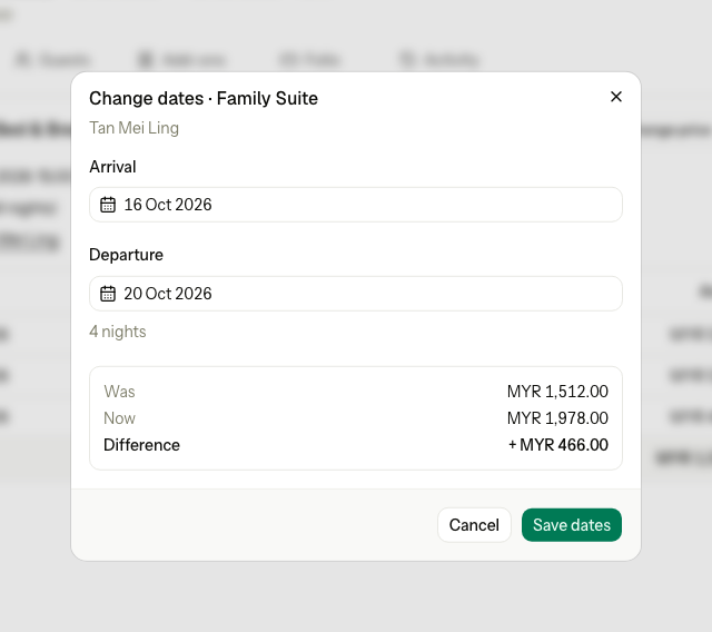 The Change dates dialog for a Family Suite, with the departure moved from 19 to 20 Oct: 4 nights, was MYR 1,512.00, now MYR 1,978.00, a difference of MYR 466.00